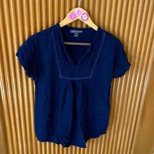 A Pea in the Pod short sleeve maternity top